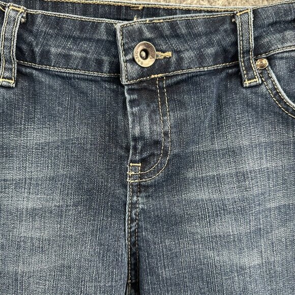 Zara Basic Womens Jean Shorts 8 Blue Denim Mid-Rise Zip Front Pockets - Picture 11 of 11
